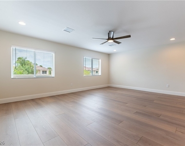 11003 Royal Highlands Street - Photo Thumbnail 22