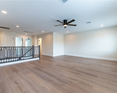 11003 Royal Highlands Street - Photo Thumbnail 8