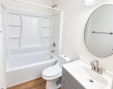 803 N Major Avenue - Photo Thumbnail 10