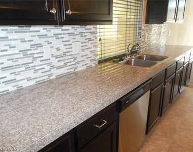 9629 Stoney Mesa Court - Photo Thumbnail 8