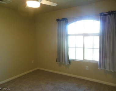 9629 Stoney Mesa Court - Photo Thumbnail 17