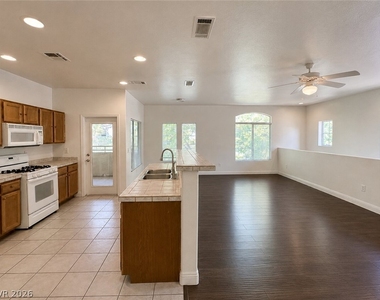 1501 Cardinal Peak Lane - Photo Thumbnail 6