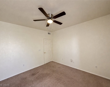 1501 Cardinal Peak Lane - Photo Thumbnail 12