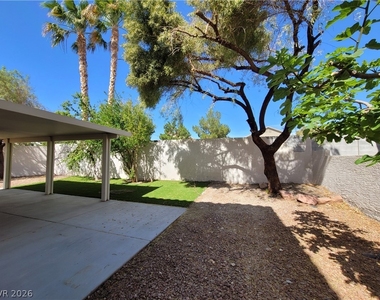 7749 Sour Gum Court - Photo Thumbnail 12
