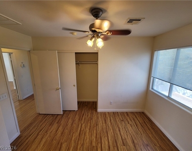 7749 Sour Gum Court - Photo Thumbnail 21