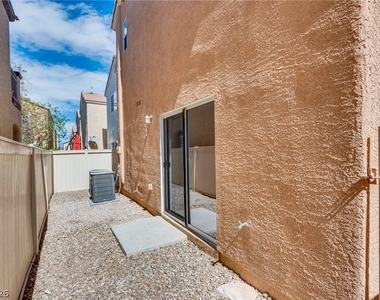 913 Blushing Rose Place - Photo Thumbnail 27