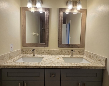 229 Breeze Street - Photo Thumbnail 18