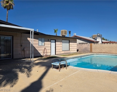 229 Breeze Street - Photo Thumbnail 29