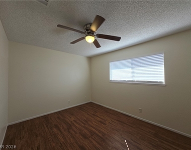 229 Breeze Street - Photo Thumbnail 15
