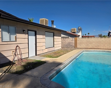 229 Breeze Street - Photo Thumbnail 25