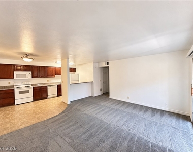 4340 Sandy River Drive - Photo Thumbnail 3