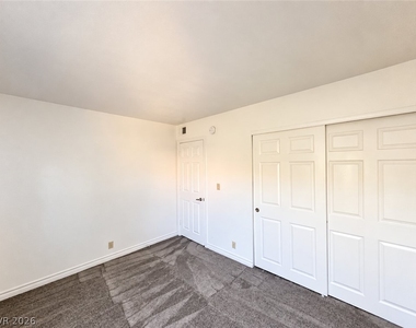 4340 Sandy River Drive - Photo Thumbnail 8
