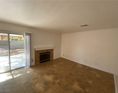 9633 Rancho Palmas Drive - Photo Thumbnail 8