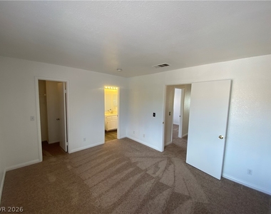 9633 Rancho Palmas Drive - Photo Thumbnail 14