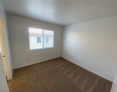 9633 Rancho Palmas Drive - Photo Thumbnail 16