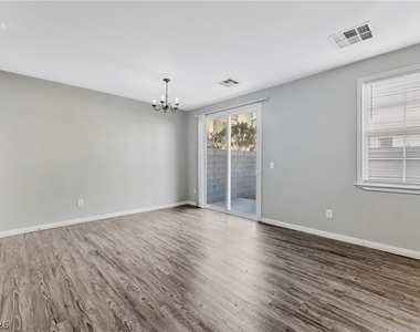 3909 Sweet Pine Street - Photo Thumbnail 7