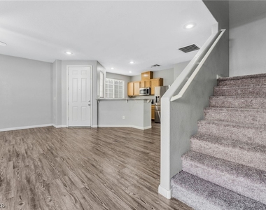 3909 Sweet Pine Street - Photo Thumbnail 18