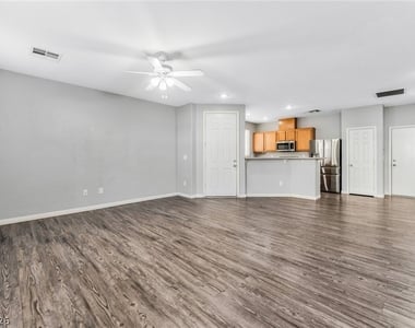3909 Sweet Pine Street - Photo Thumbnail 5