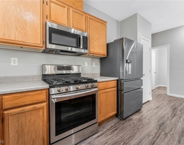 3909 Sweet Pine Street - Photo Thumbnail 16