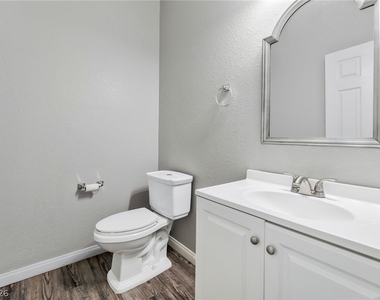 3909 Sweet Pine Street - Photo Thumbnail 17