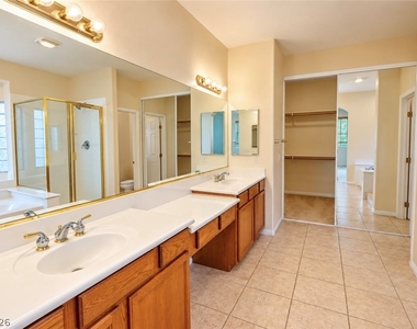 10842 Montasola Street - Photo Thumbnail 20