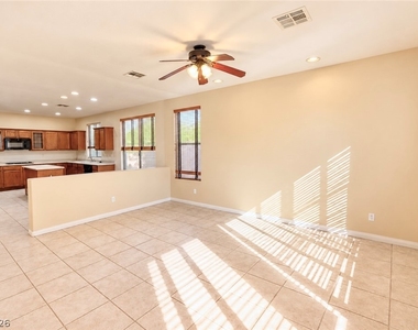 10842 Montasola Street - Photo Thumbnail 9