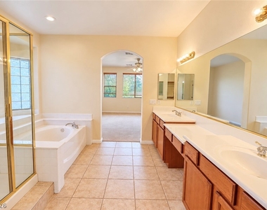 10842 Montasola Street - Photo Thumbnail 21