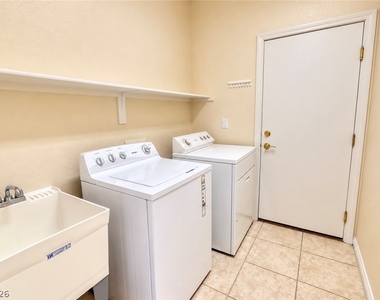 10842 Montasola Street - Photo Thumbnail 10