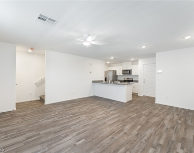 1442 Foley Bay Drive - Photo Thumbnail 6