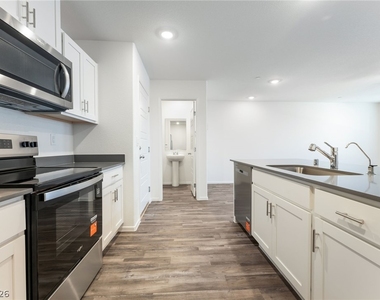 1442 Foley Bay Drive - Photo Thumbnail 14