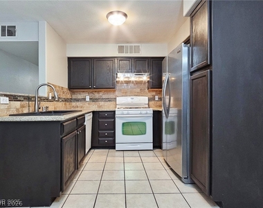 5150 Mandalay Springs Drive - Photo Thumbnail 2