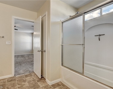 312 Snow Dome Avenue - Photo Thumbnail 9