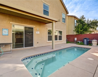 312 Snow Dome Avenue - Photo Thumbnail 13