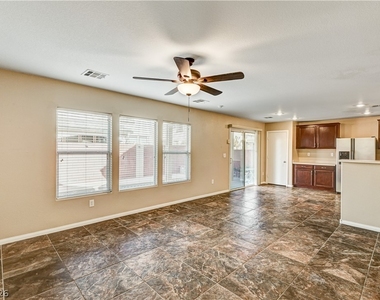 312 Snow Dome Avenue - Photo Thumbnail 2