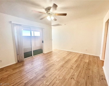 448 Comstock Street - Photo Thumbnail 10