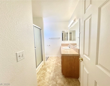 448 Comstock Street - Photo Thumbnail 12