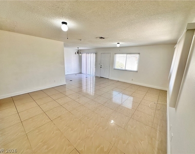 5238 Greene Lane - Photo Thumbnail 2