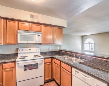 3145 E Flamingo Road - Photo Thumbnail 3