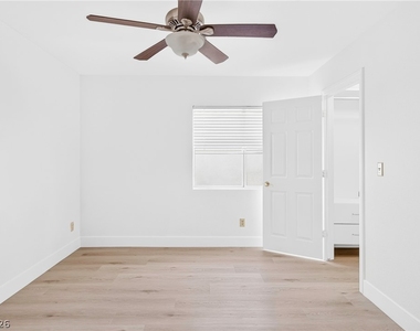 258 Via Tempesto Street - Photo Thumbnail 22