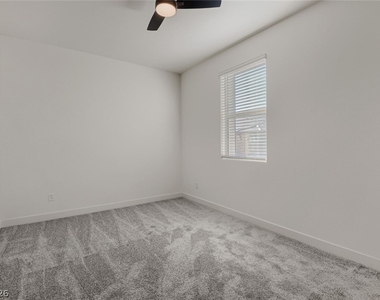 102 Cinder Cone Lane - Photo Thumbnail 14