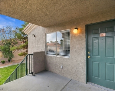 2216 Benmore Street - Photo Thumbnail 8