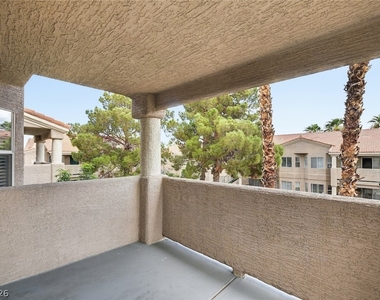2216 Benmore Street - Photo Thumbnail 6