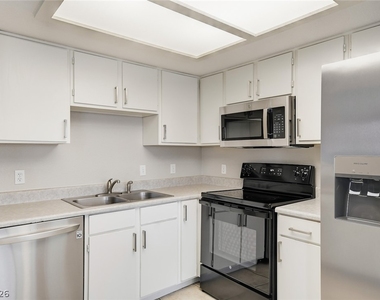 2216 Benmore Street - Photo Thumbnail 10