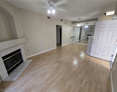5415 W Harmon Avenue - Photo Thumbnail 3