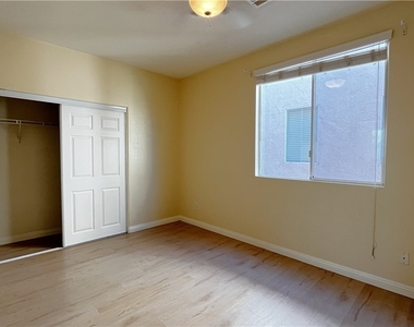 5572 Sterling Valley Court - Photo Thumbnail 7