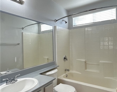5572 Sterling Valley Court - Photo Thumbnail 23