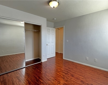 5572 Sterling Valley Court - Photo Thumbnail 20
