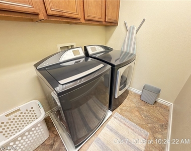 246 Queens Court - Photo Thumbnail 42