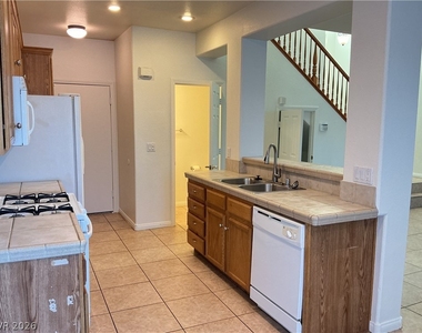 9744 Wailings Avenue - Photo Thumbnail 2