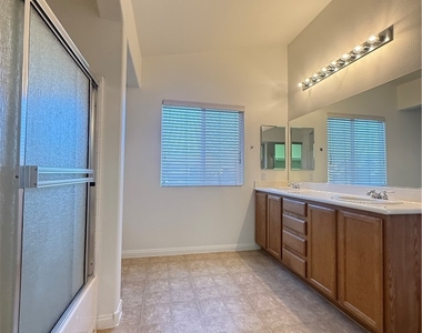 9744 Wailings Avenue - Photo Thumbnail 19